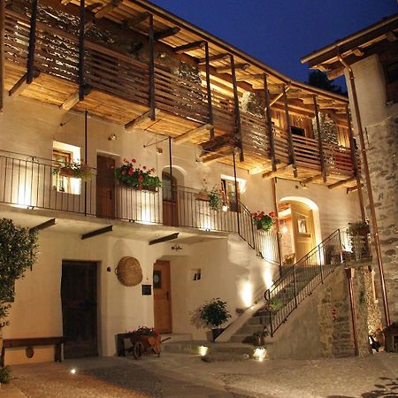 Ostello Del Castello Tirano Dış mekan fotoğraf