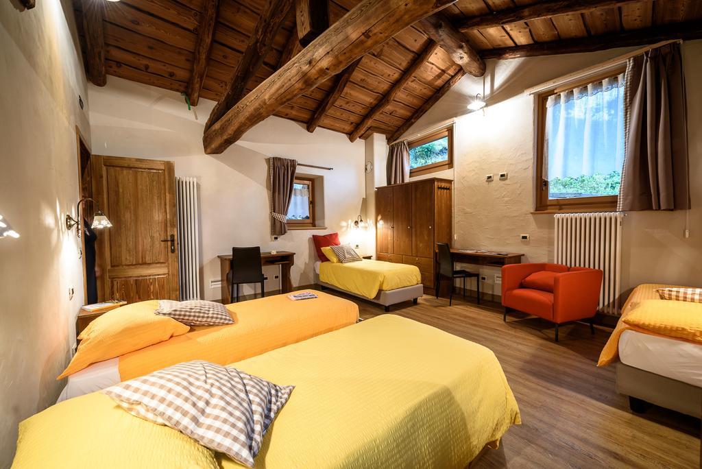 Ostello Del Castello Tirano Oda fotoğraf