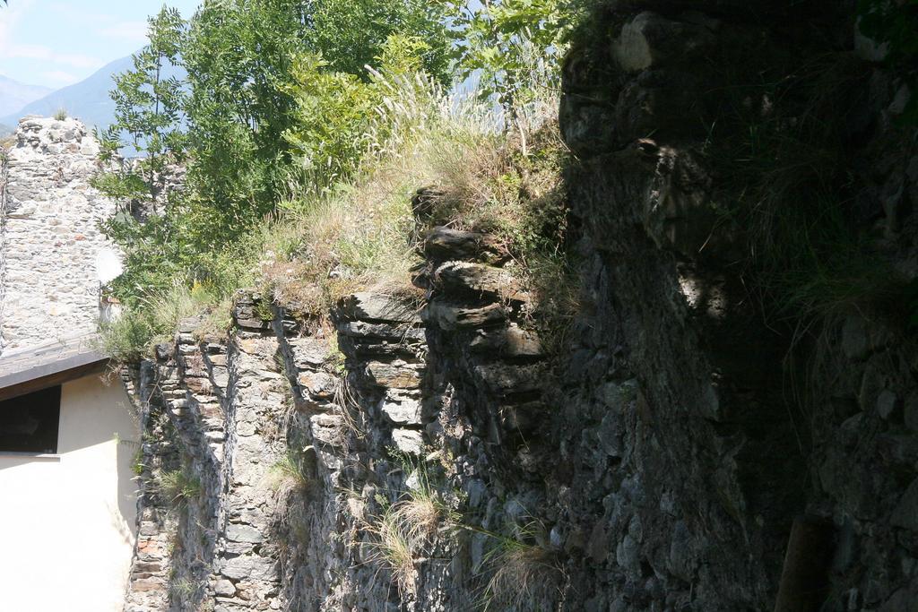 Ostello Del Castello Tirano Dış mekan fotoğraf