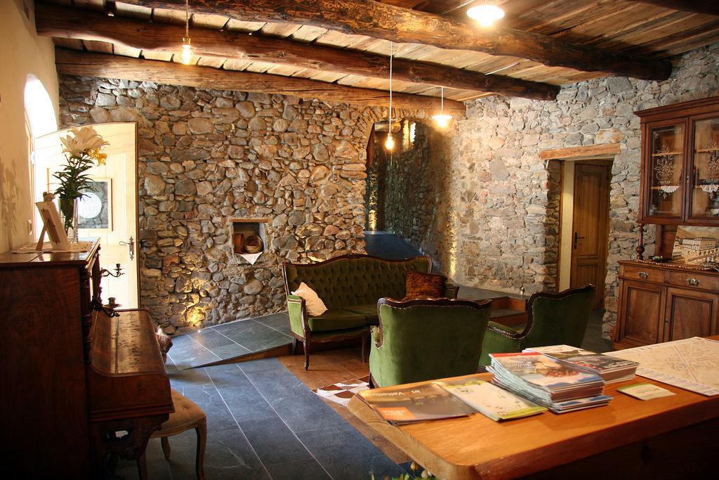 Ostello Del Castello Tirano Dış mekan fotoğraf