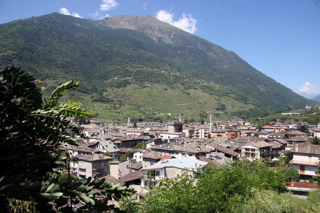 Ostello Del Castello Tirano Dış mekan fotoğraf