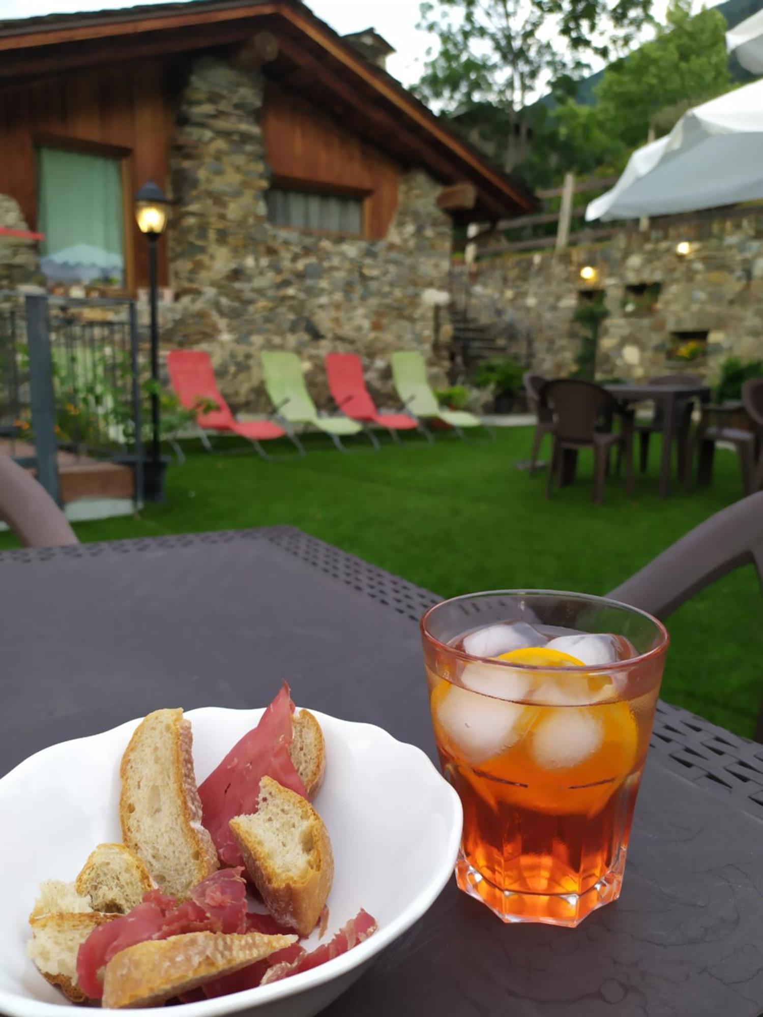 Ostello Del Castello Tirano Dış mekan fotoğraf