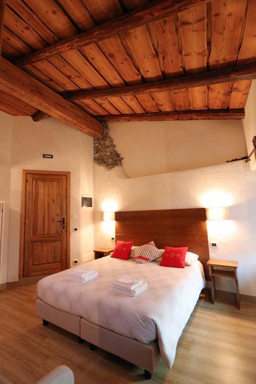 Ostello Del Castello Tirano Dış mekan fotoğraf