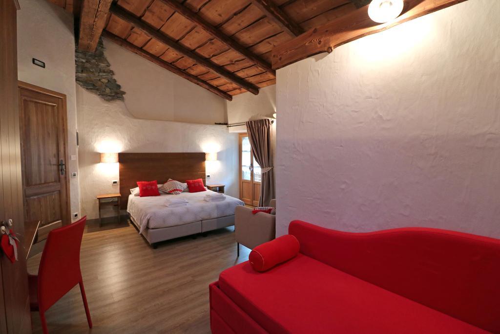 Ostello Del Castello Tirano Dış mekan fotoğraf